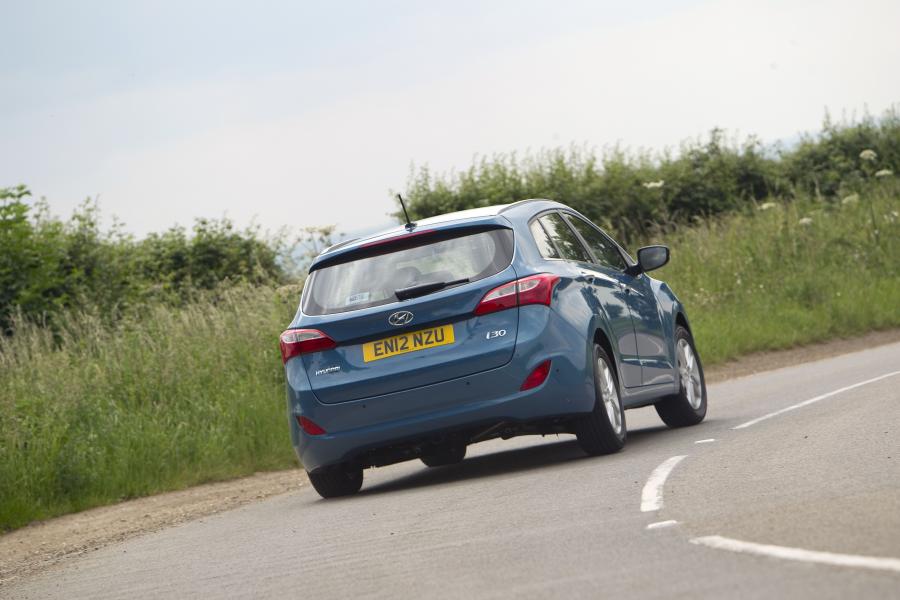  Hyundai i30 Wagon 2012 года  (UK) (фото 52 из 70)